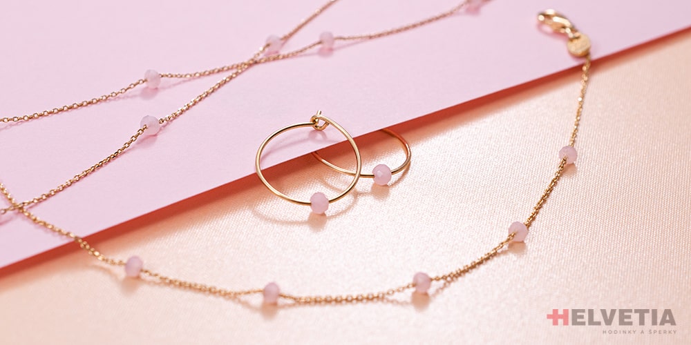 šperky s růžovým kamínkem